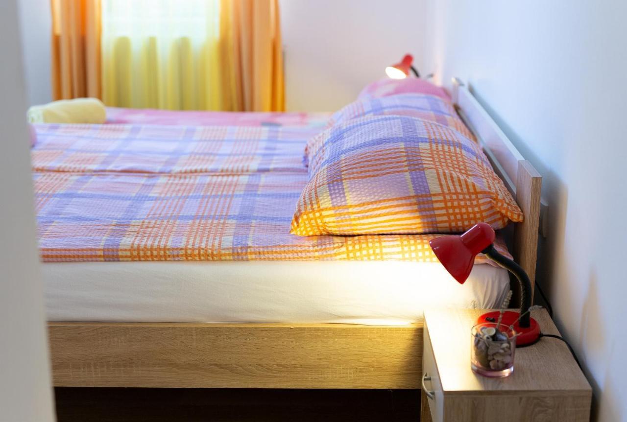 Apartman Mihael Малинска Екстериор снимка
