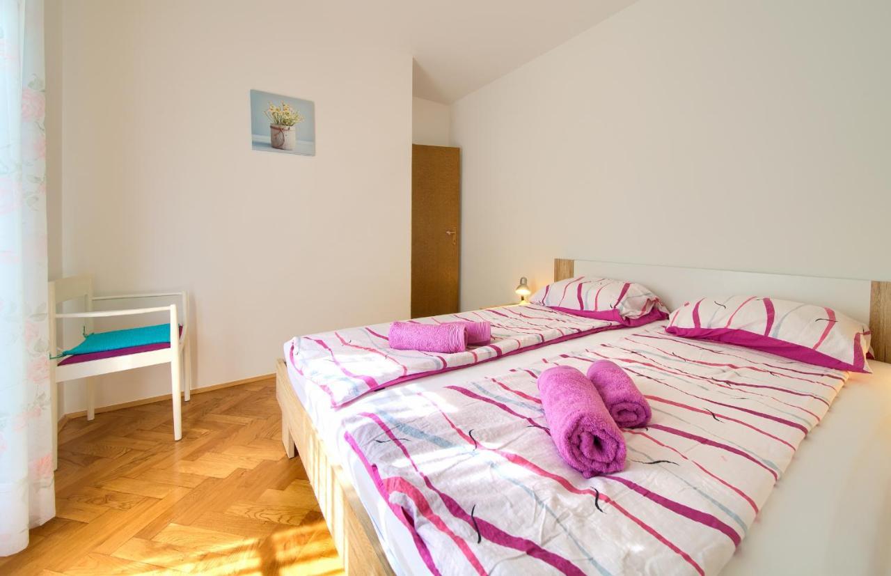 Apartman Mihael Малинска Екстериор снимка